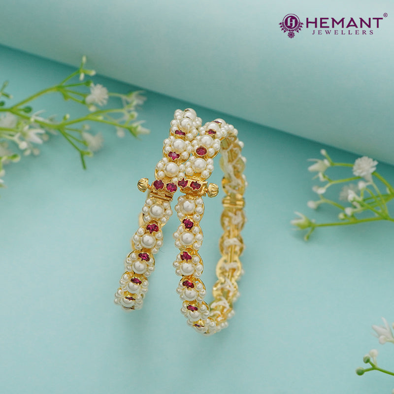 Traditional Maharashtrian Kolhapuri Aarav Moti Bangles
