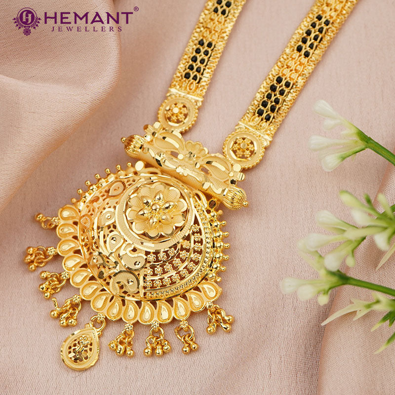 New pattern mangalsutra gold hotsell