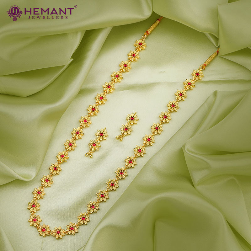Traditional Maharashtrian Kolhapuri Bakuli Har I Line Stone (with earrings)