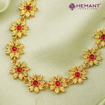 Traditional Maharashtrian Kolhapuri Bakuli Har I Line Stone (with earrings)