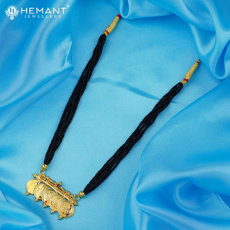 Traditional Maharashtrian Kolhapuri Mangalsutra Plain 5 Laxmi Pendal