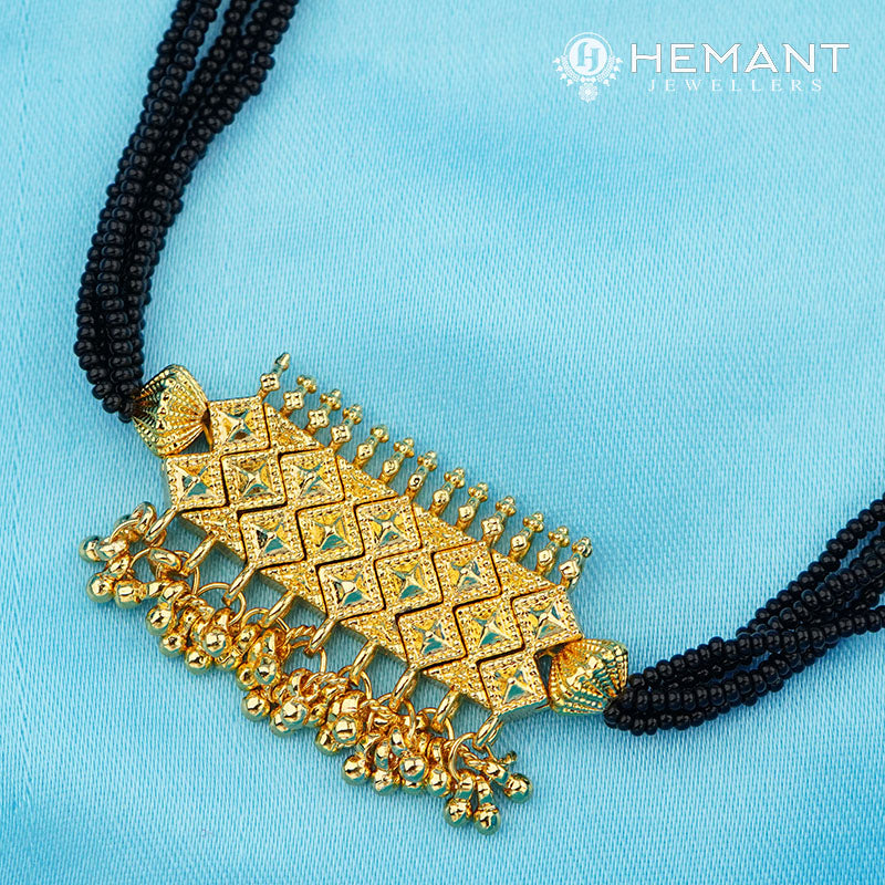 Traditional Maharashtrian Kolhapuri Mangalsutra Plain 9 X&Square Peti