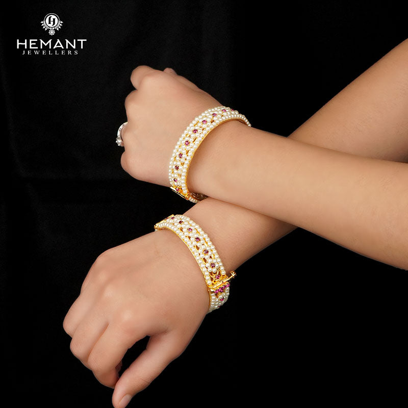 Traditional Maharashtrian Kolhapuri Micro Gold Plated Double Damini Moti Bangles