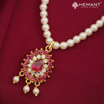 Traditional Maharashtrian Kolhapuri Moti Mala Plain Karwari Gadha II Pan with earrings