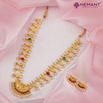 Traditional Maharashtrian Kolhapuri Saaj Moti 12 Pan Boat with earrings