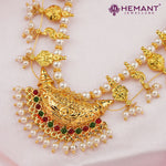 Traditional Maharashtrian Kolhapuri Saaj Moti 12 Pan Boat with earrings