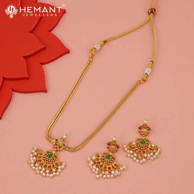 Antique Necklace Set with Earrings - 3944