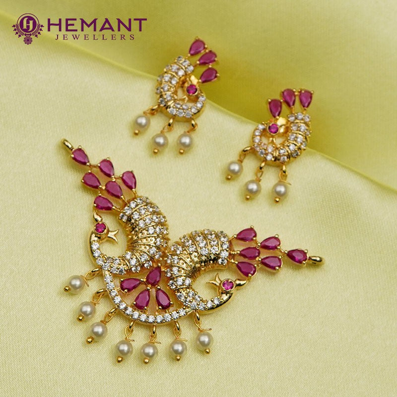 Exquisite Tanmani Pendant Set