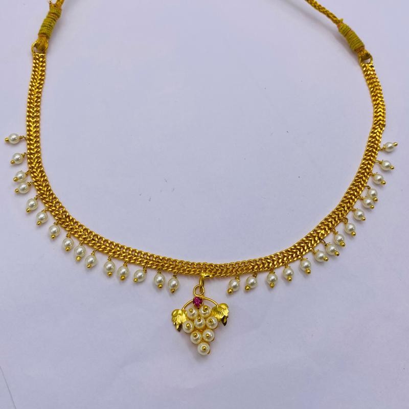 Traditional Maharashtrian Chinchpeti Tanmani Moti Necklace