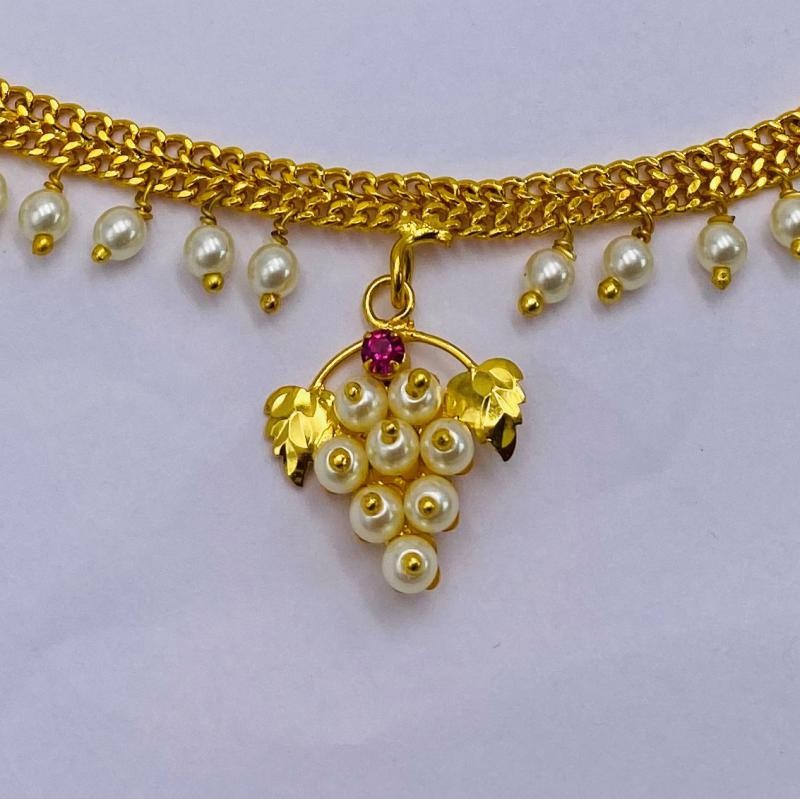 Traditional Maharashtrian Chinchpeti Tanmani Moti Necklace