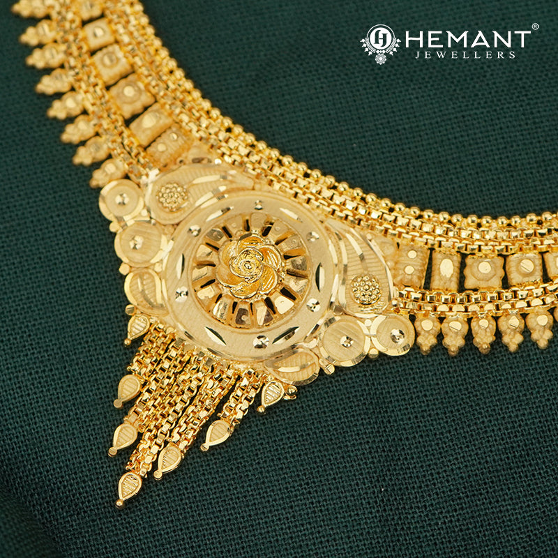 Traditional Maharashtrian Floral Choker Necklace Set | Kolhapuri Temple Jewellery - 5330