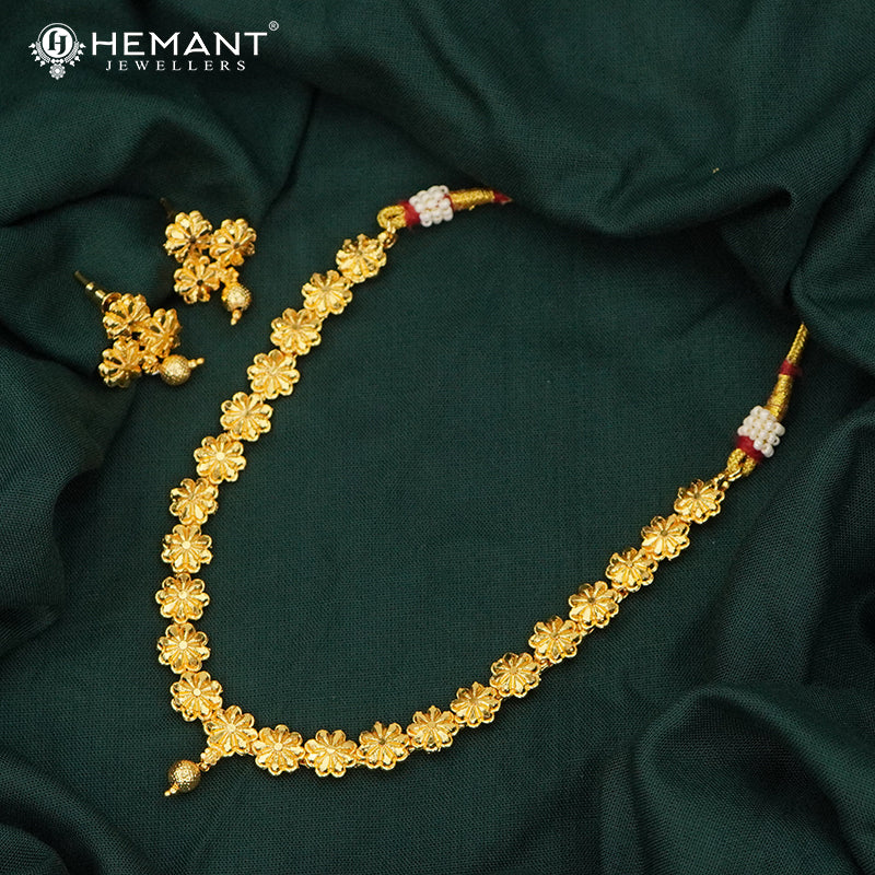 Traditional Maharashtrian Floral Pushpa Mala Necklace Set | Kolhapuri Short Jewellery - 5221