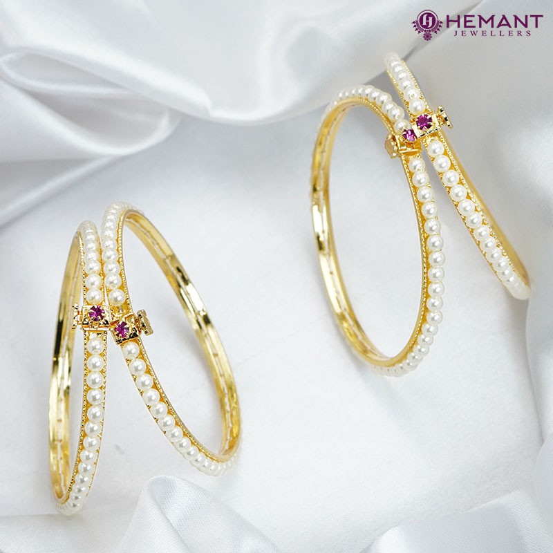 Traditional Maharashtrian Kolhapuri Bangles Moti Plain 4 Line