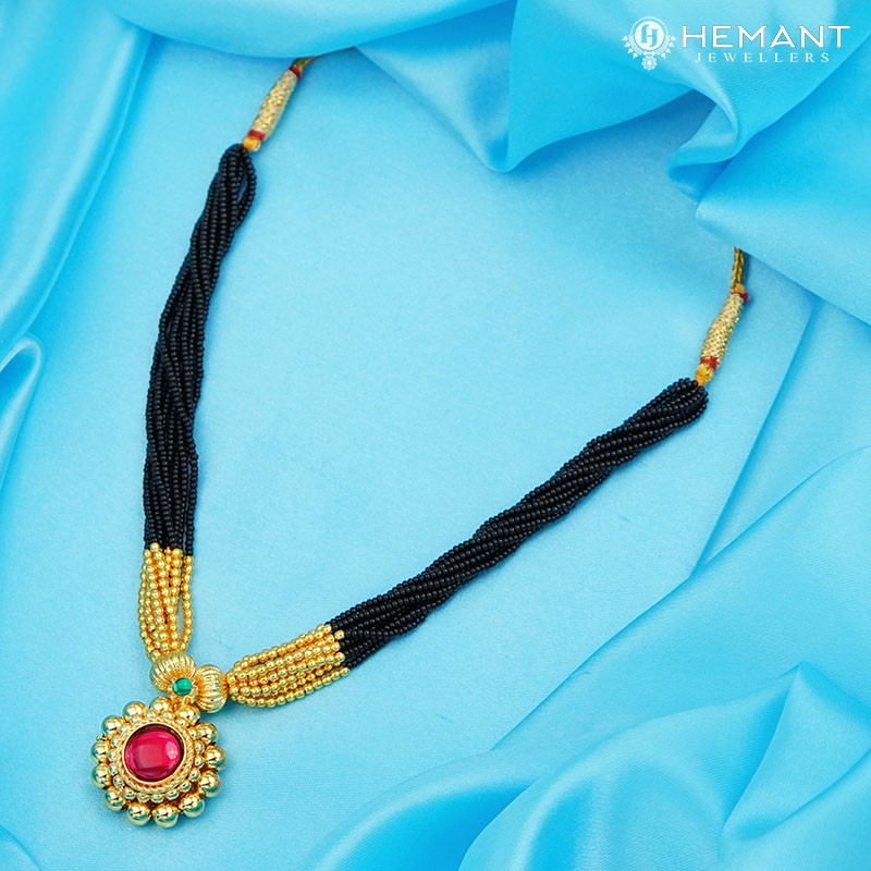 Traditional Maharashtrian Kolhapuri Mangalsutra 12 Mani Saj 12 MM