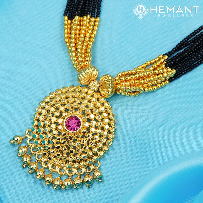 Traditional Maharashtrian Kolhapuri Mangalsutra 12 Mani Saj III Veni