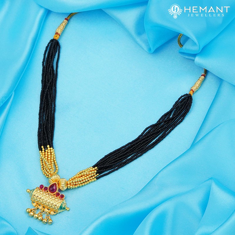 Traditional Maharashtrian Kolhapuri Mangalsutra 12 Mani Taviz