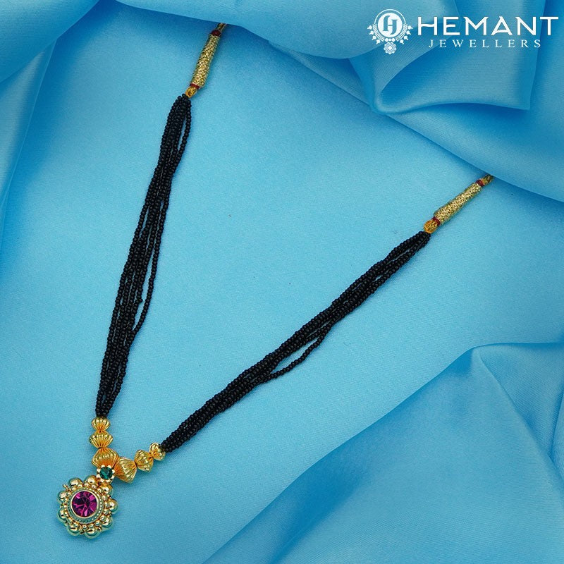 Traditional Maharashtrian Kolhapuri Mangalsutra 3 Utar Jav Saj 2-5