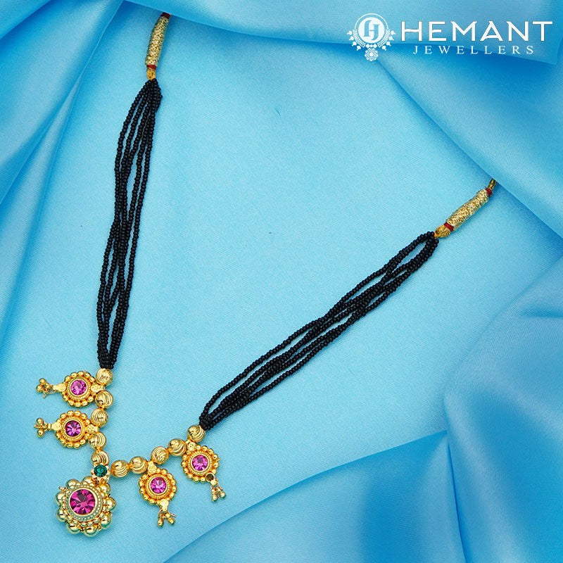 Traditional Maharashtrian Kolhapuri Mangalsutra 4 Saj Ghat Saj 2-5