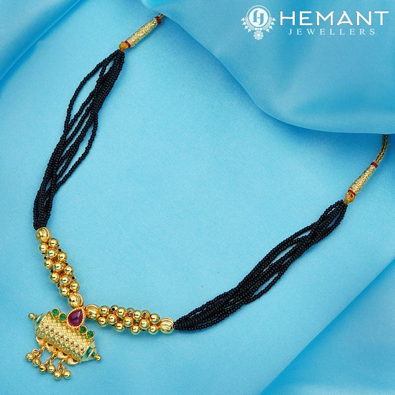 Traditional Maharashtrian Kolhapuri Mangalsutra 5 No. Patch Taviz