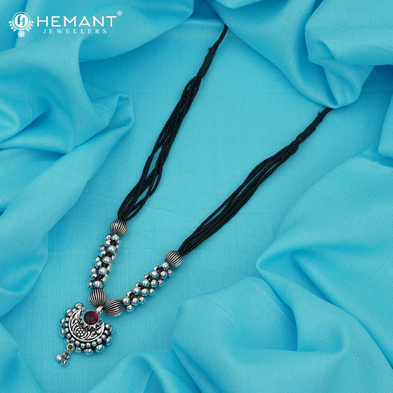 Traditional Maharashtrian Kolhapuri Mangalsutra 5 No. Patch Chand Silver(Oxidized) - 5530