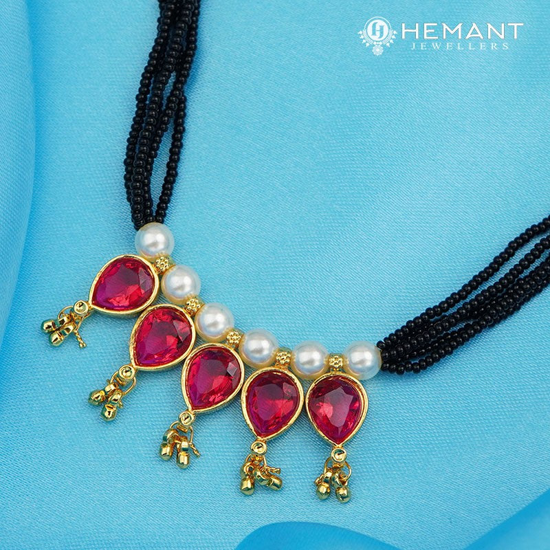 Traditional Maharashtrian Kolhapuri Mangalsutra 5 Panadi 8-10 Moti Red