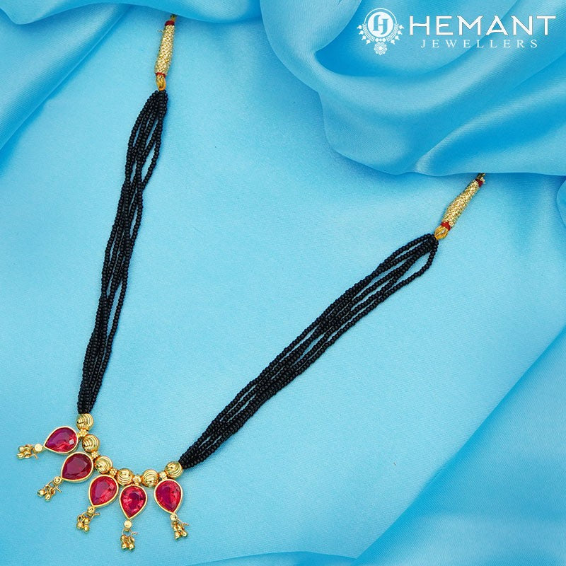 Traditional Maharashtrian Kolhapuri Mangalsutra 5 Panadi 8-10 Vertical Red