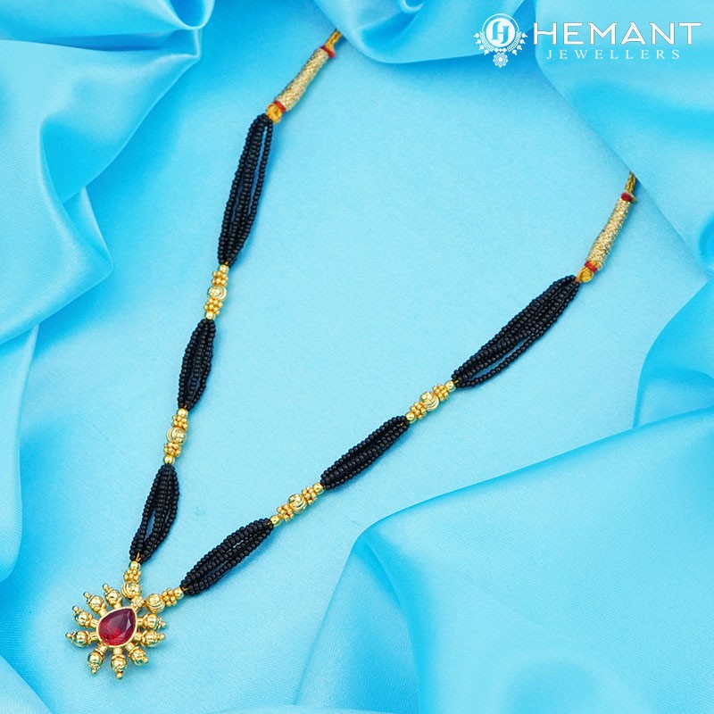 Traditional Maharashtrian Kolhapuri Mangalsutra 6 Vertical Pan RC Full