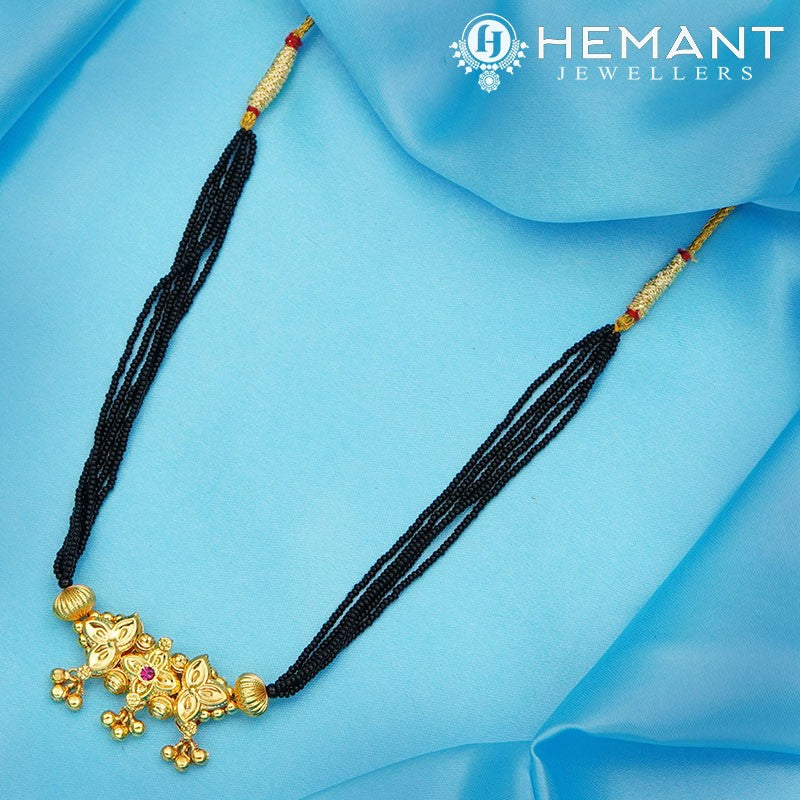 Traditional Maharashtrian Kolhapuri Mangalsutra Belpan 3 Pc. Golden