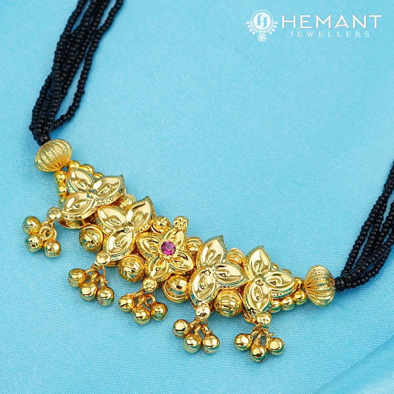 Traditional Maharashtrian Kolhapuri Mangalsutra Belpan 5 Pc. Golden