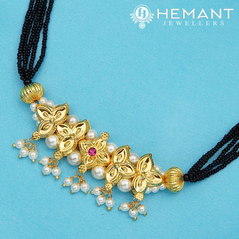 Traditional Maharashtrian Kolhapuri Mangalsutra Belpan 5 Pc. Moti