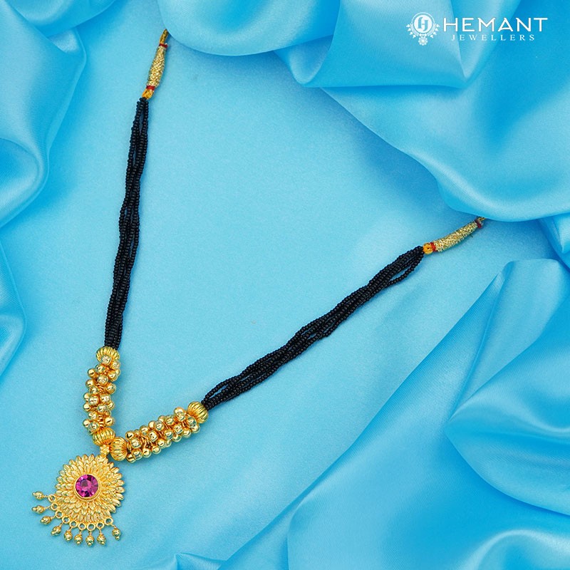 Traditional Maharashtrian Kolhapuri Mangalsutra Big Ghas Surya