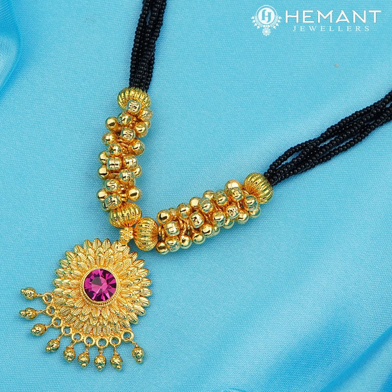 Traditional Maharashtrian Kolhapuri Mangalsutra Big Ghas Surya