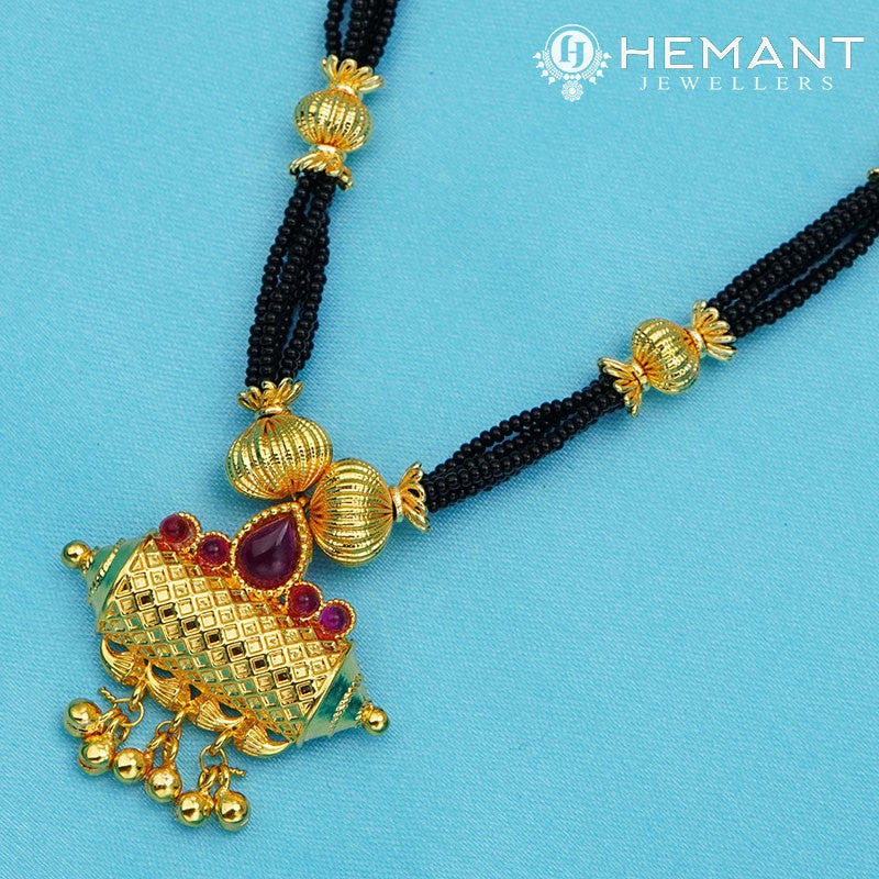 Traditional Maharashtrian Kolhapuri Mangalsutra Copper Cap Taviz