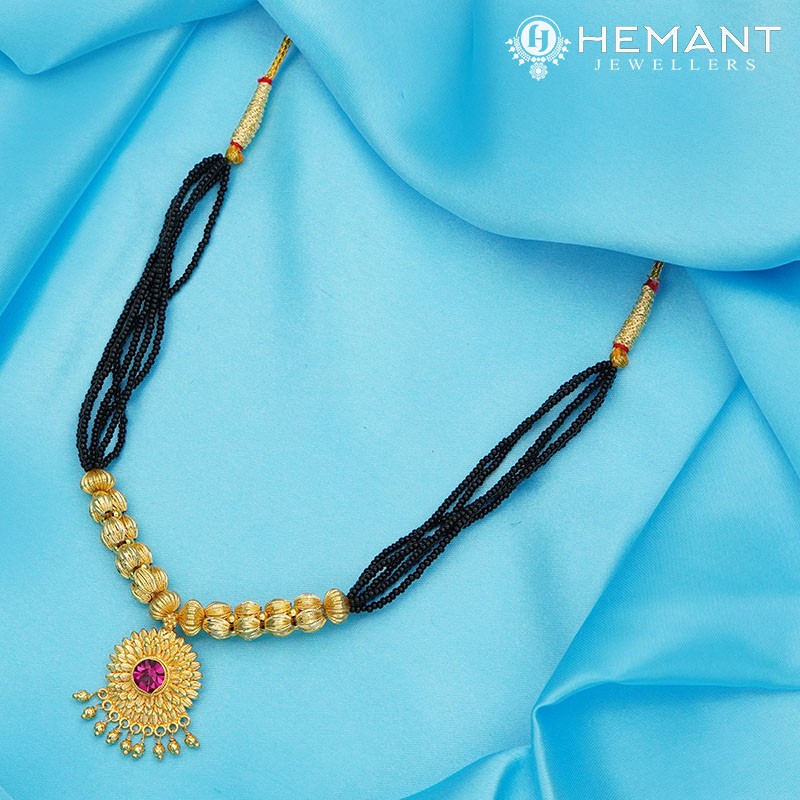 Traditional Maharashtrian Kolhapuri Mangalsutra D1 Surya