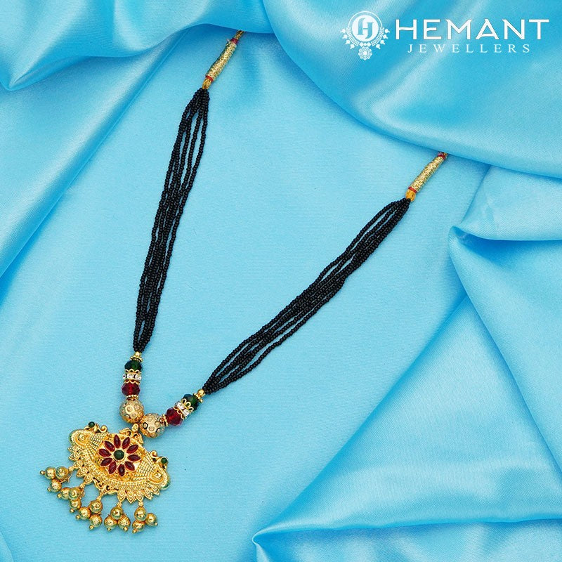 Traditional Maharashtrian Kolhapuri Mangalsutra Jayshree Damaru Mor