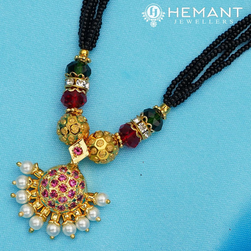 Traditional Maharashtrian Kolhapuri Mangalsutra Jayshree RC Moti Half