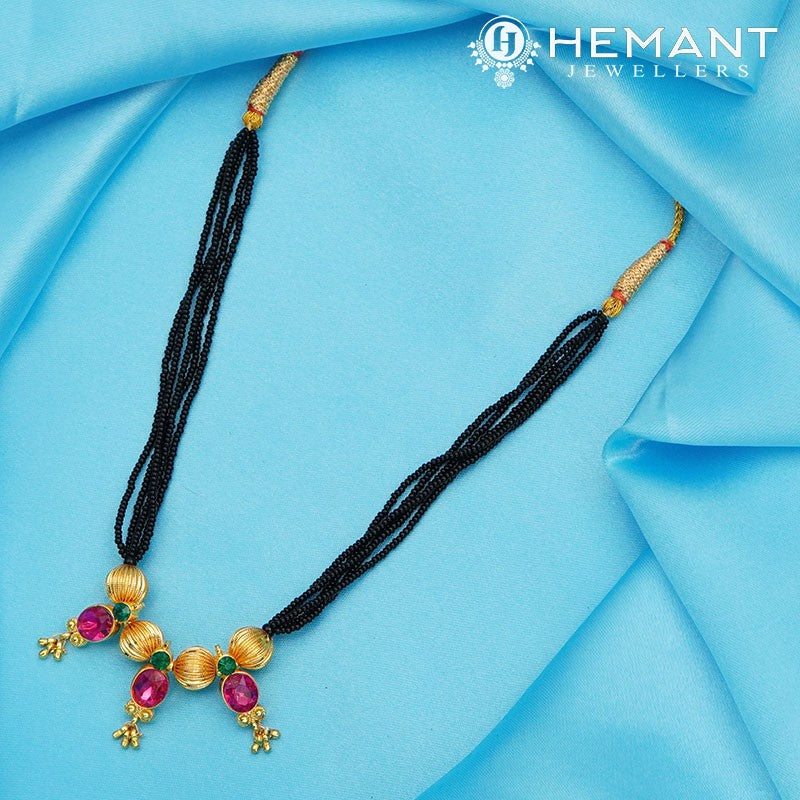 Traditional Maharashtrian Kolhapuri Mangalsutra Plain 3 Oval Rava Panadi