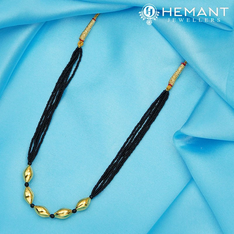 Traditional Maharashtrian Kolhapuri Mangalsutra Plain 5 Bor Mani