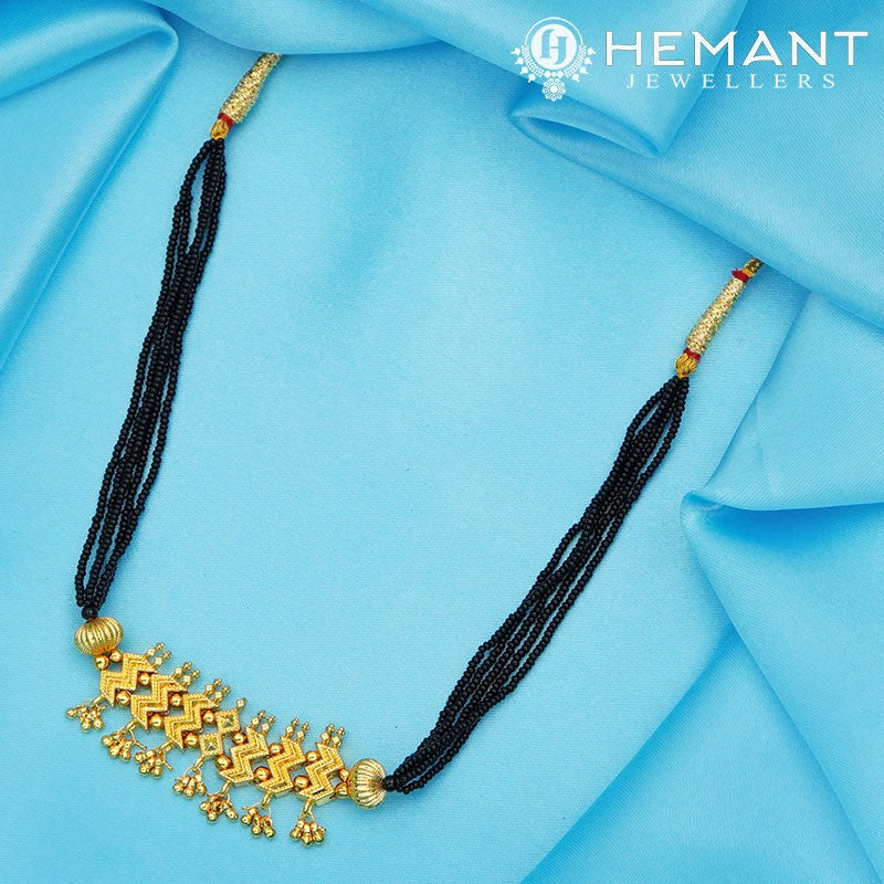 Traditional Maharashtrian Kolhapuri Mangalsutra Plain 7 W Peti