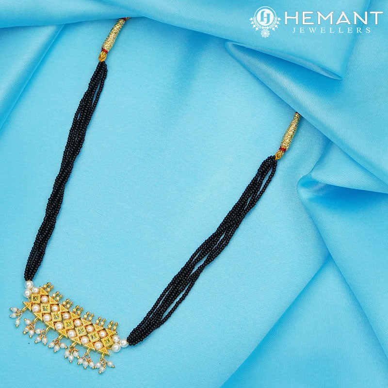 Traditional Maharashtrian Kolhapuri Mangalsutra Plain 7 X Peti Moti