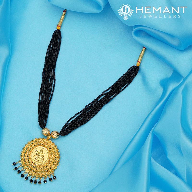 Traditional Maharashtrian Kolhapuri Mangalsutra Plain Laxmi III Veni