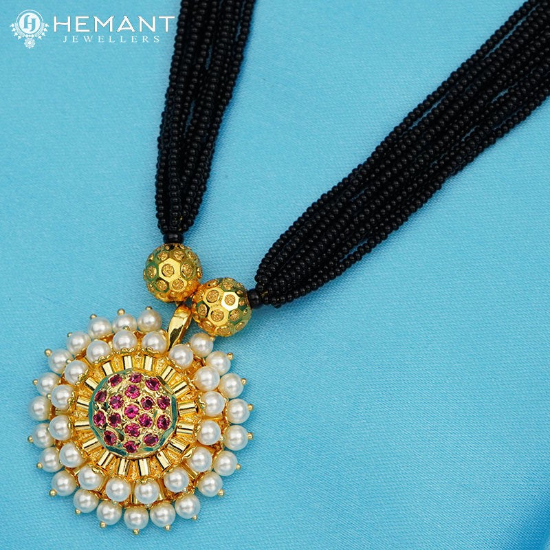 Traditional Maharashtrian Kolhapuri Mangalsutra Plain RC Moti Full II