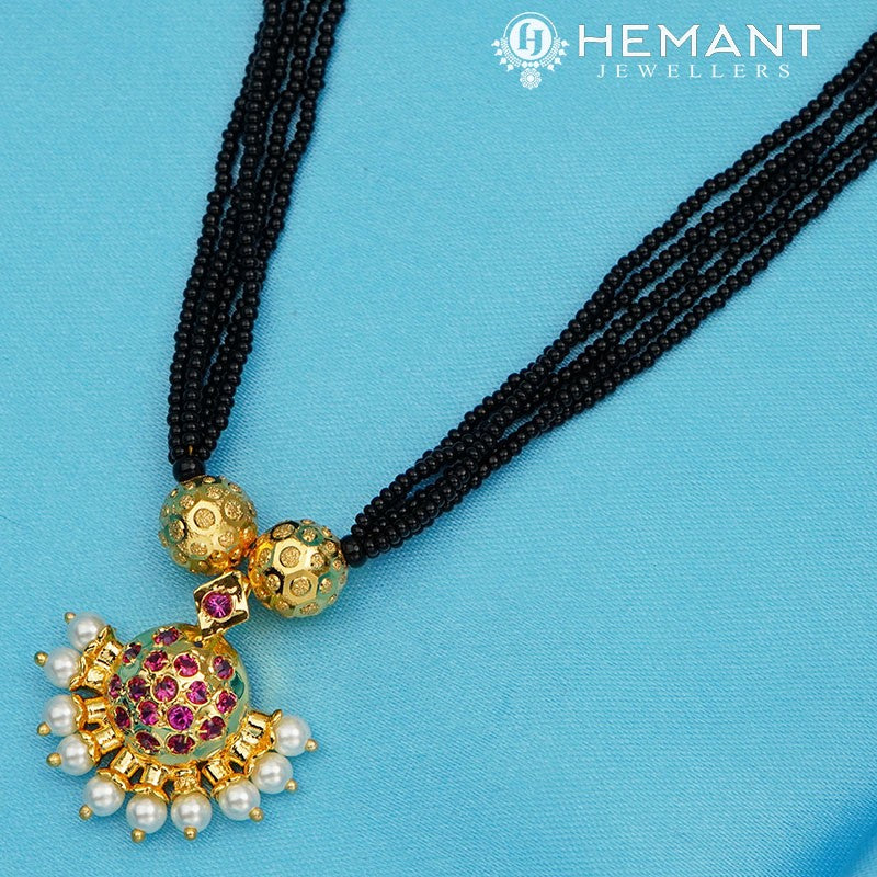 Traditional Maharashtrian Kolhapuri Mangalsutra Plain RC Moti Half