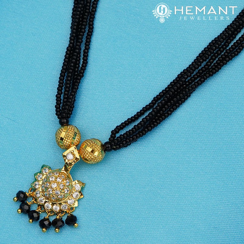 Traditional Maharashtrian Kolhapuri Mangalsutra Plain Stone Wati