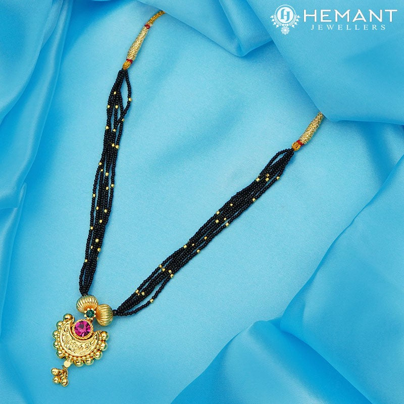 Traditional Maharashtrian Kolhapuri Mangalsutra Random Chand Medium