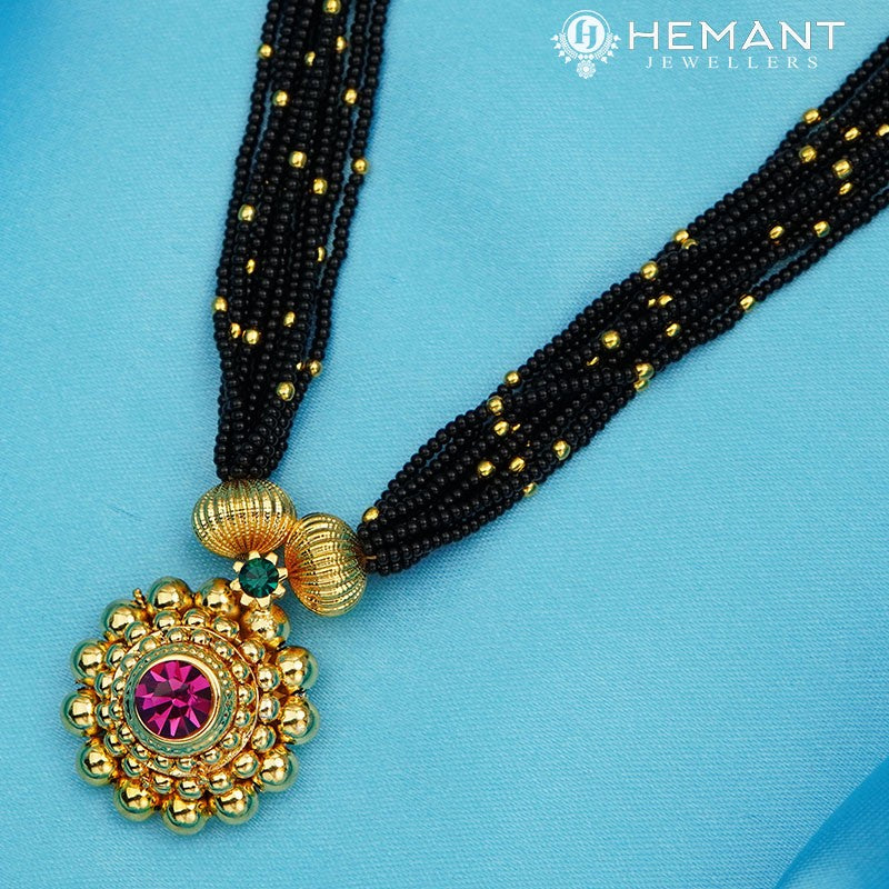 Traditional Maharashtrian Kolhapuri Mangalsutra Random Saj 0-2-5