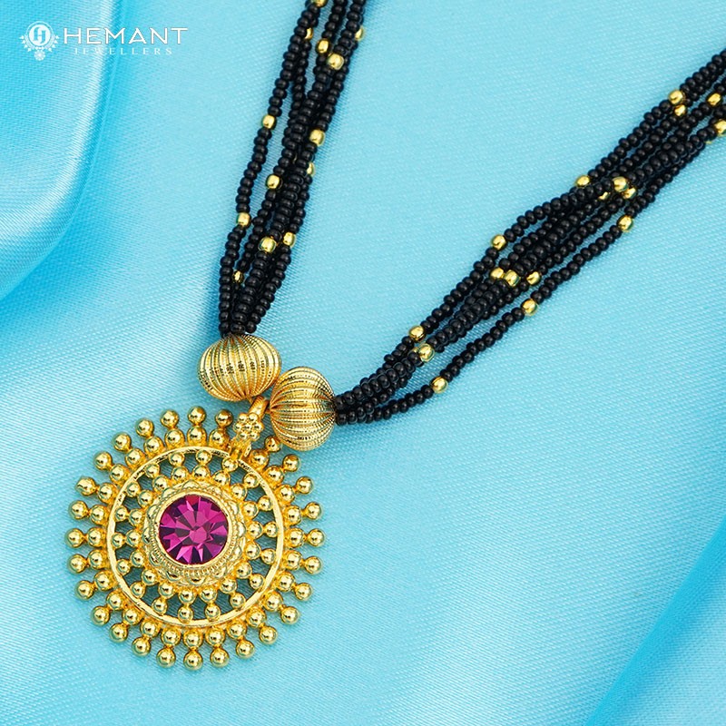 Traditional Maharashtrian Kolhapuri Mangalsutra Random Saj Rava II