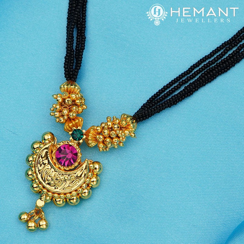 Traditional Maharashtrian Kolhapuri Mangalsutra Small Ghas Chand Medium