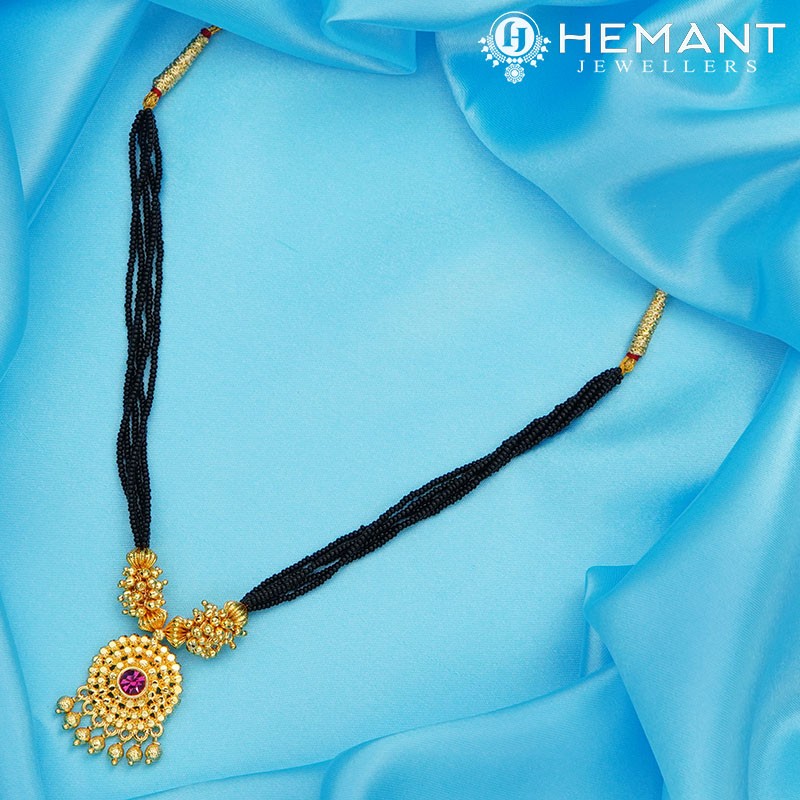 Traditional Maharashtrian Kolhapuri Mangalsutra Small Ghas Saj III Veni