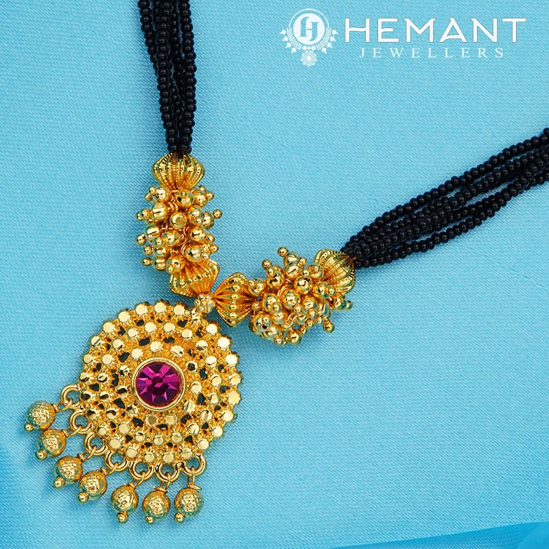 Traditional Maharashtrian Kolhapuri Mangalsutra Small Ghas Saj III Veni